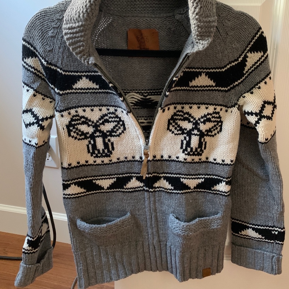 TNA Sea To Sky Sweater